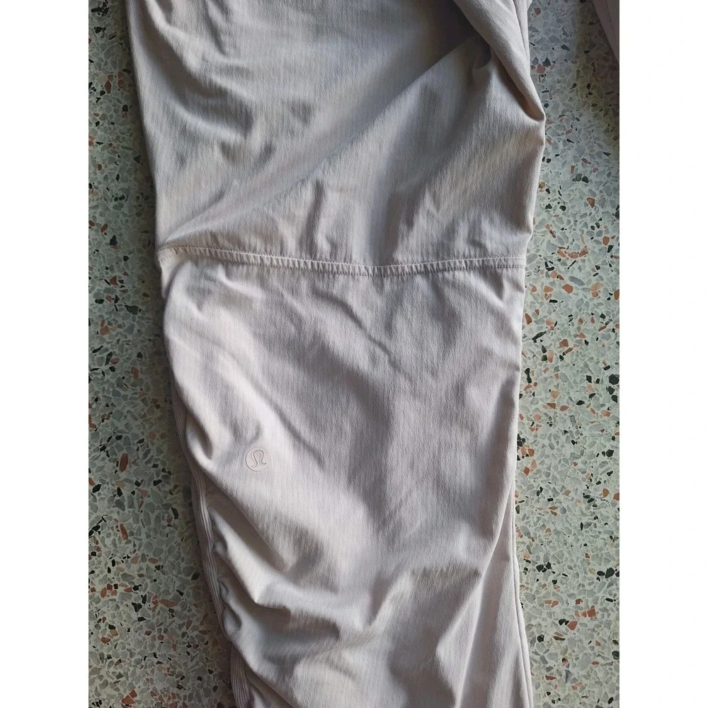 111 Lululemon Beyond the Studio Jogger *Lined - Picture 9 of 14